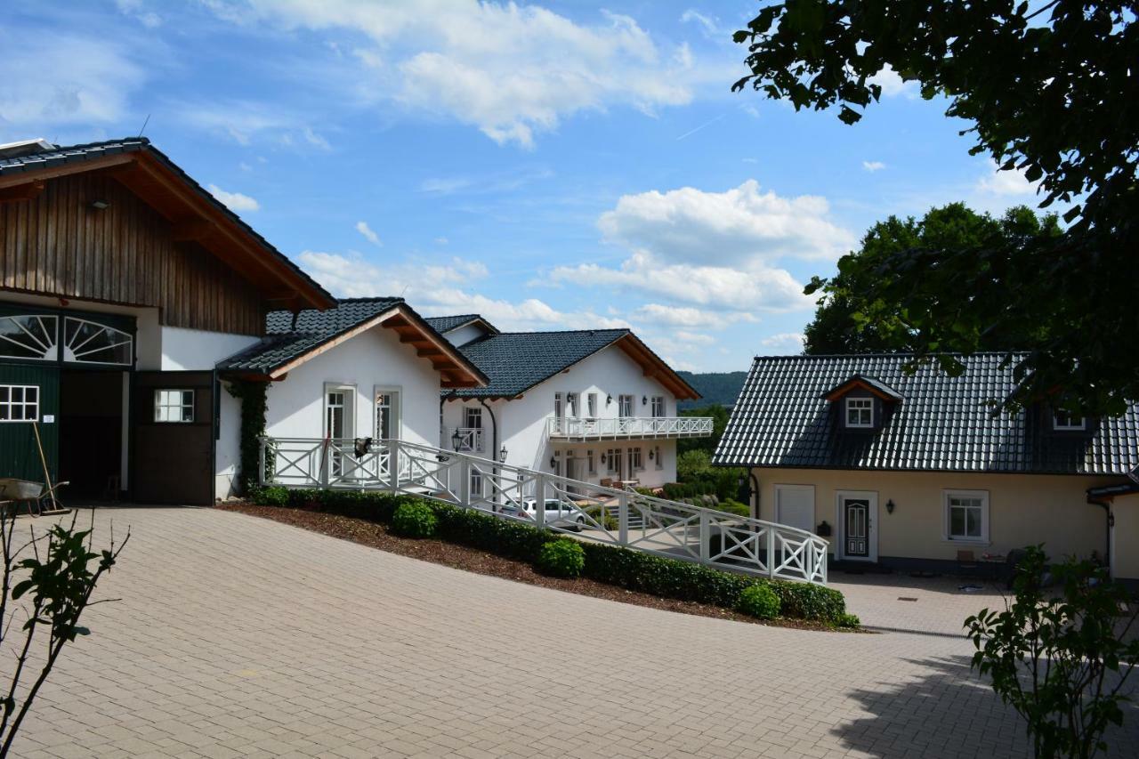 Reiterhof Und Pension Eichenhof ハイガー エクステリア 写真